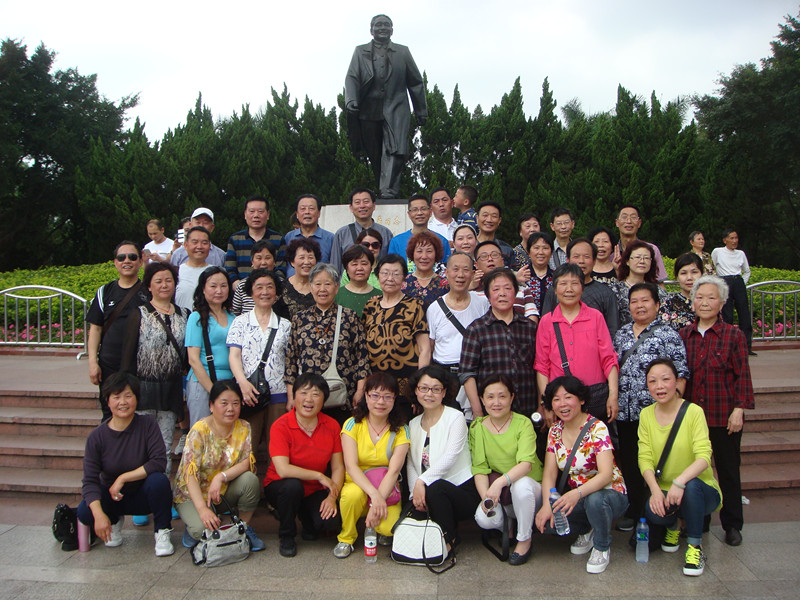 寶業(yè)集團(tuán)公司退休職工第一批“港、澳”游